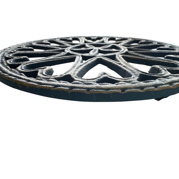 Cast Iron Round Trivets Red & Blue Sand Dollar Hearts Hot Plate Vintage Qty 2 - Picture 2 of 5